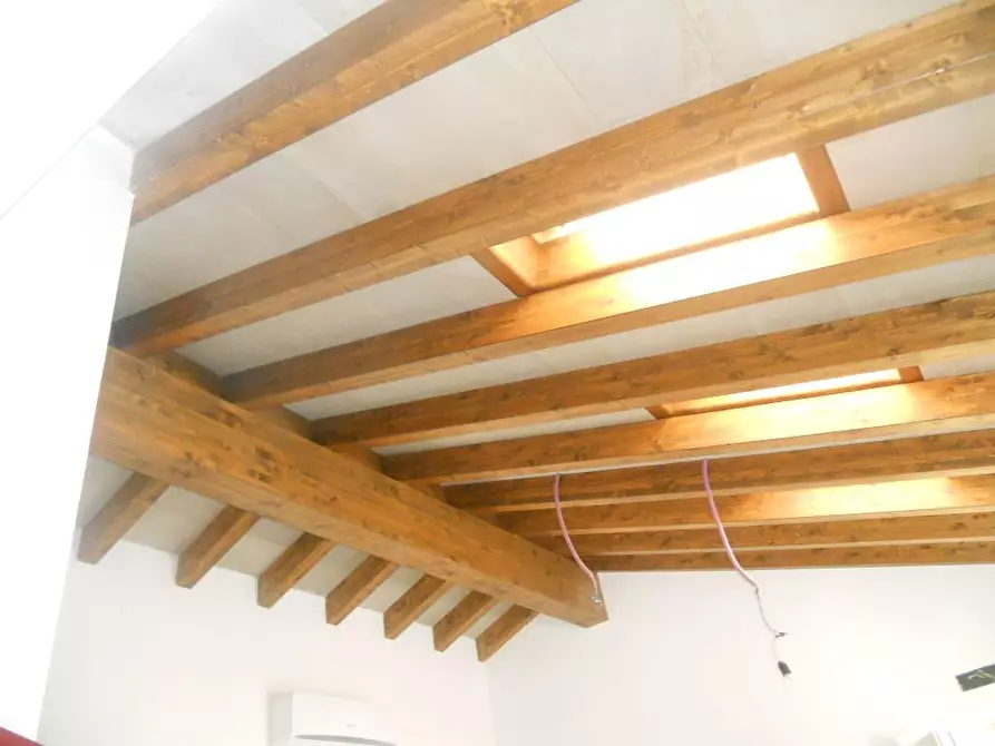 Immagine 49 di Casa semindipendente in vendita  a Castelnuovo Magra