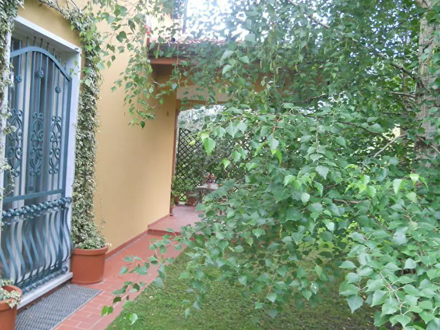 Immagine 16 di Casa semindipendente in vendita  in Via Caffaggiola 37 a Ortonovo