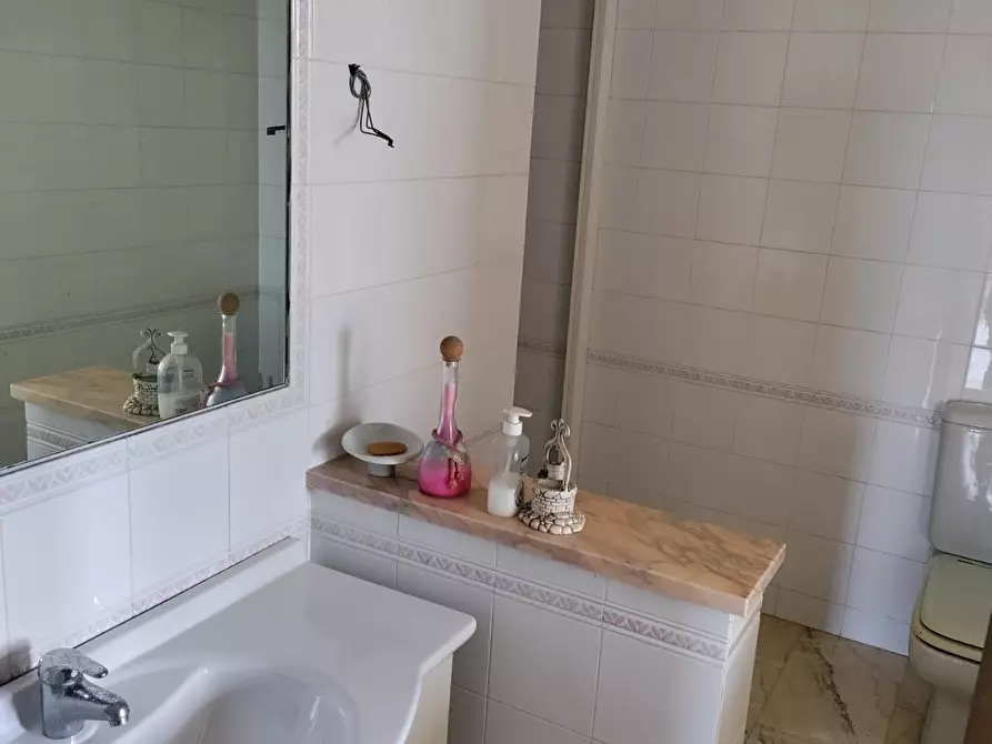 Immagine 7 di Casa semindipendente in vendita  in Via Gragnola a Castelnuovo Magra