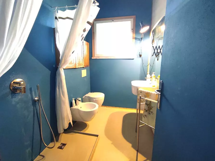 Immagine 4 di Appartamento in vendita  in Via Piero Gobetti a Ortonovo