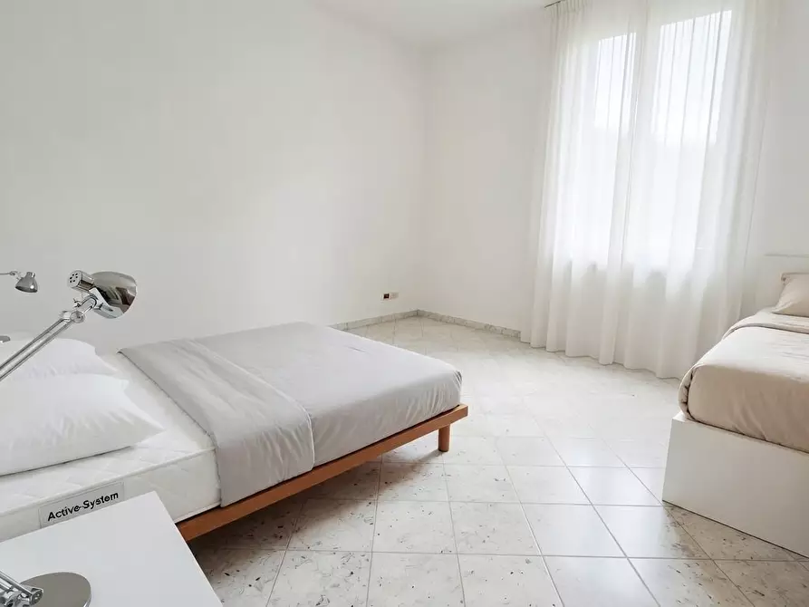 Immagine 5 di Bilocale in affitto  a Bologna