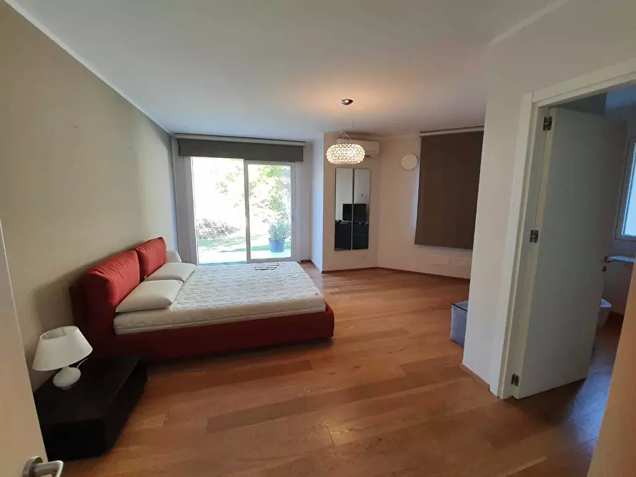 Immagine 16 di Villa in vendita  in Viale dell'Olimpo 49 a Palermo