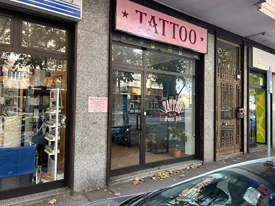 Immagine 7 di Locale commerciale in vendita  in Viale Giovanni XXIII 5 a Beinasco