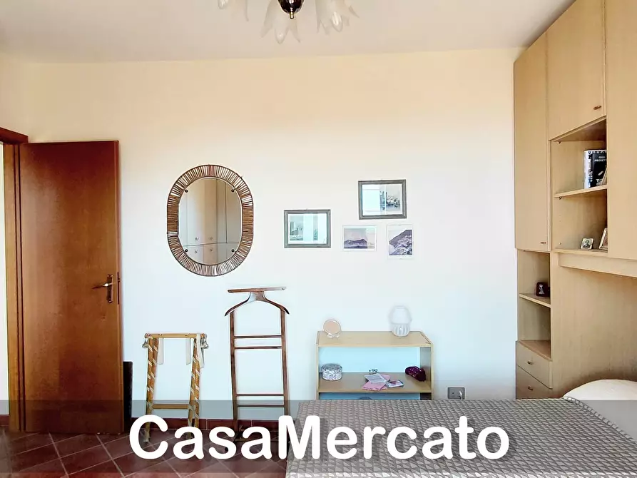 Immagine 19 di Quadrilocale in vendita  in Via Roma a Rocca Di Papa