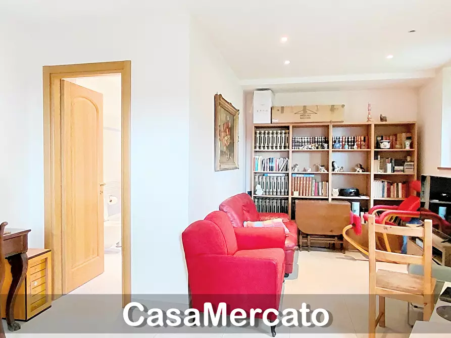 Immagine 5 di Appartamento in vendita  in Delle Rose a Rocca Di Papa