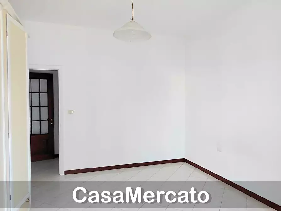 Immagine 13 di Pentalocale in affitto  in Viale dei Pini a Montecompatri