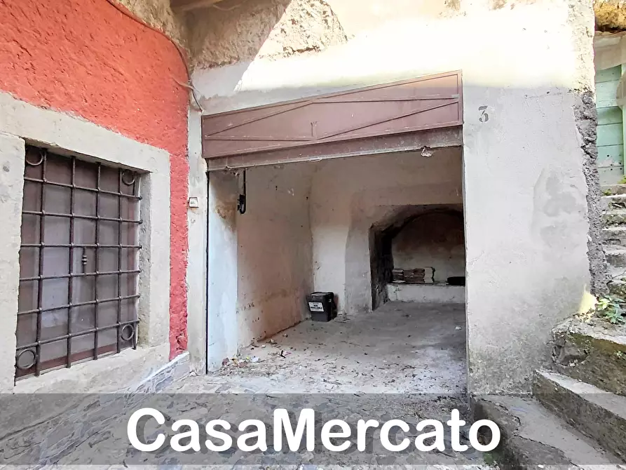 Immagine 22 di Trilocale in vendita  a Rocca Di Papa