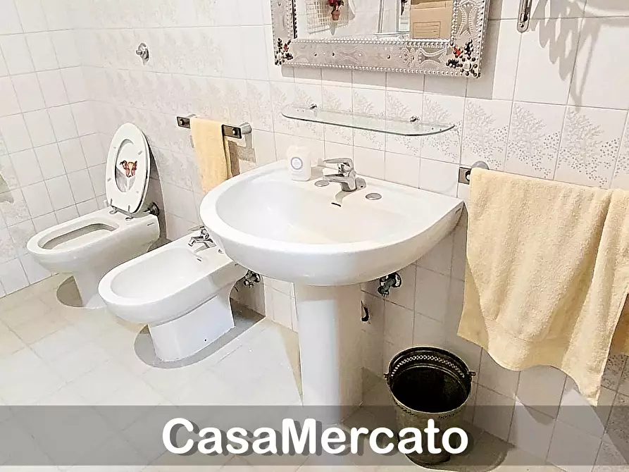 Immagine 19 di Quadrilocale in affitto  in Via Valle Petrucola a Nemi