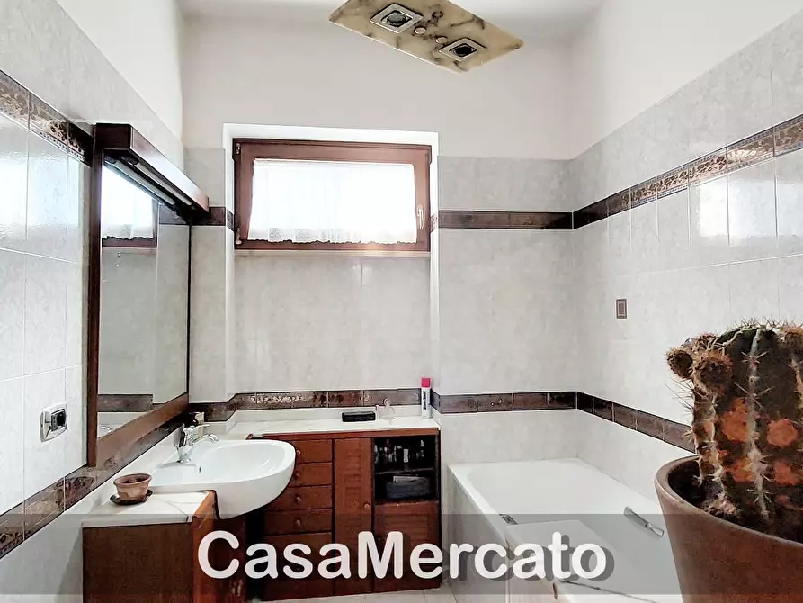 Immagine 30 di Trilocale in vendita  in Viale San Bartolomeo a Grottaferrata