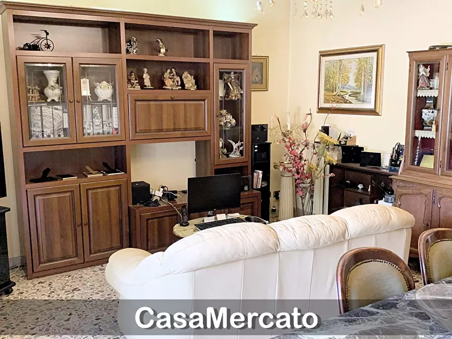 Immagine 5 di Trilocale in vendita  in Viale dei Pini a Montecompatri