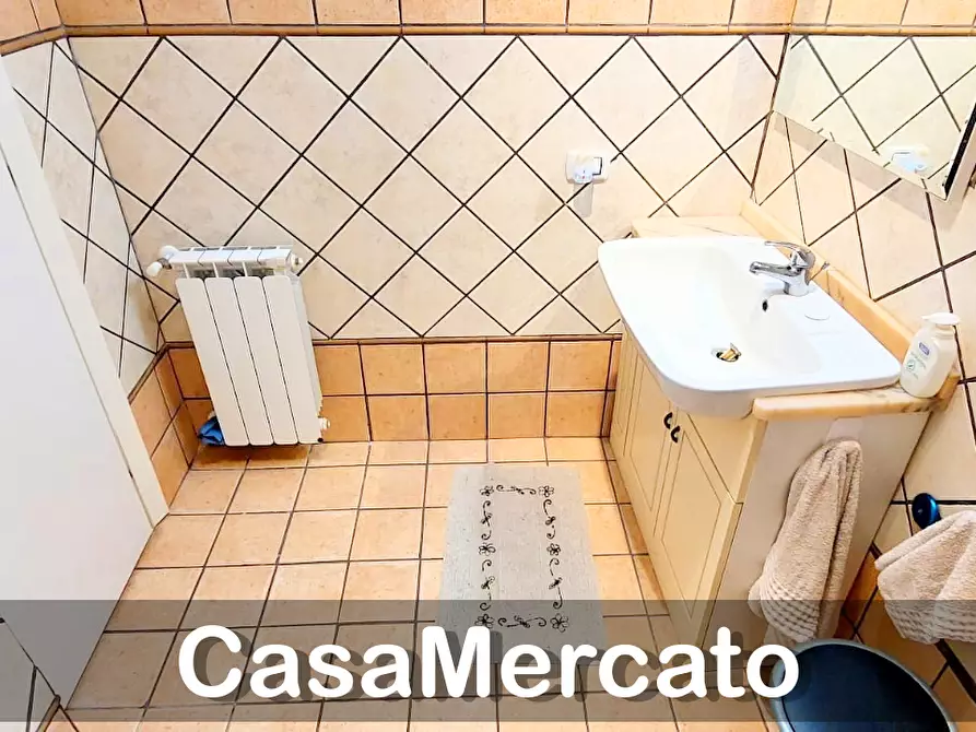 Immagine 25 di Appartamento in vendita  in Via Fratelli Kennedy a Lanuvio