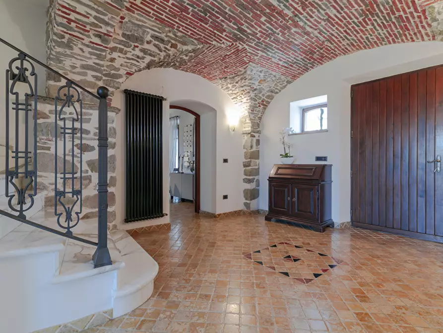 Immagine 9 di Casa indipendente in vendita  a Sarzana