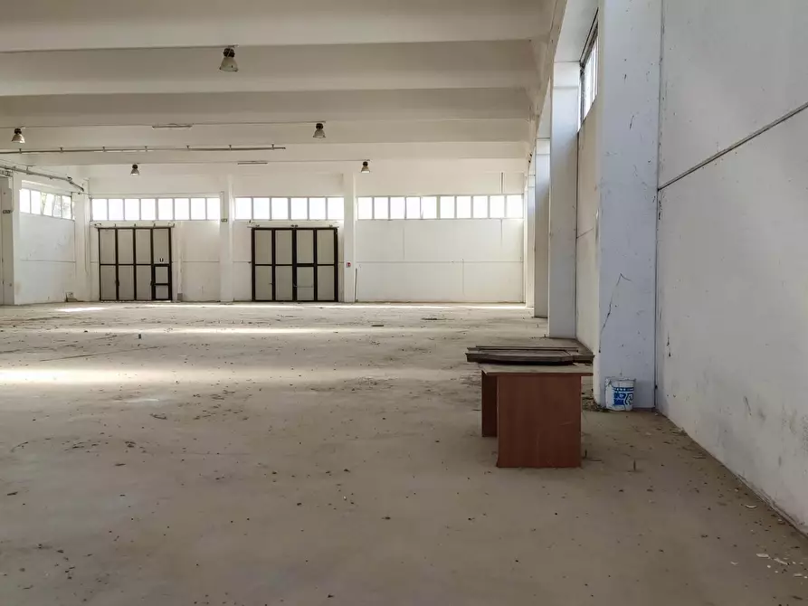 Immagine 8 di Capannone industriale in vendita  in via dell'industria 5-7 a Castelplanio