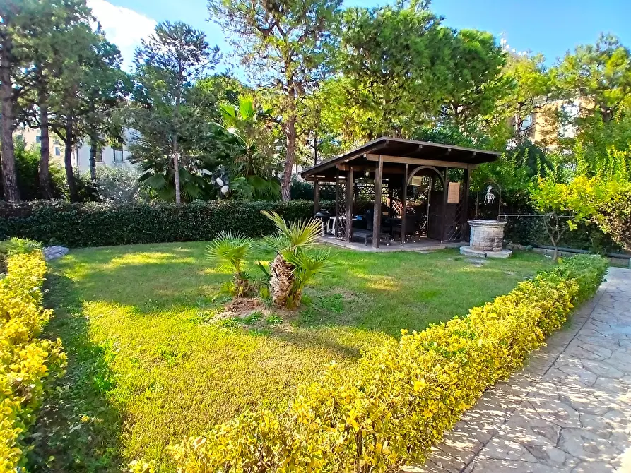 Immagine 2 di Casa indipendente in vendita  a San Benedetto Del Tronto