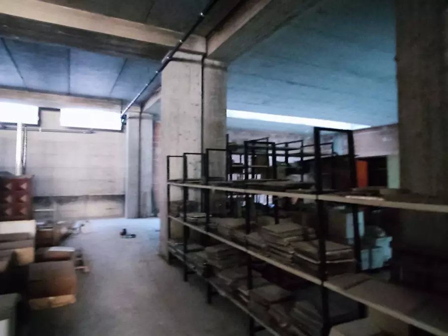 Immagine 39 di Palazzo in vendita  a Spinetoli