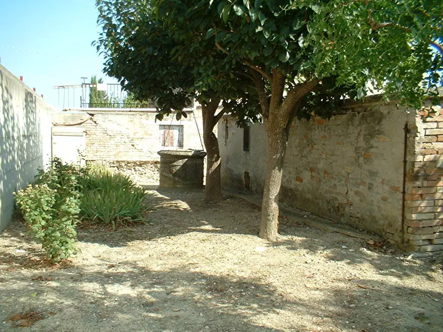 Immagine 16 di Casa indipendente in vendita  a Fermo