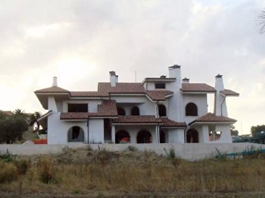 Immagine 1 di Villa in vendita  a Spinetoli