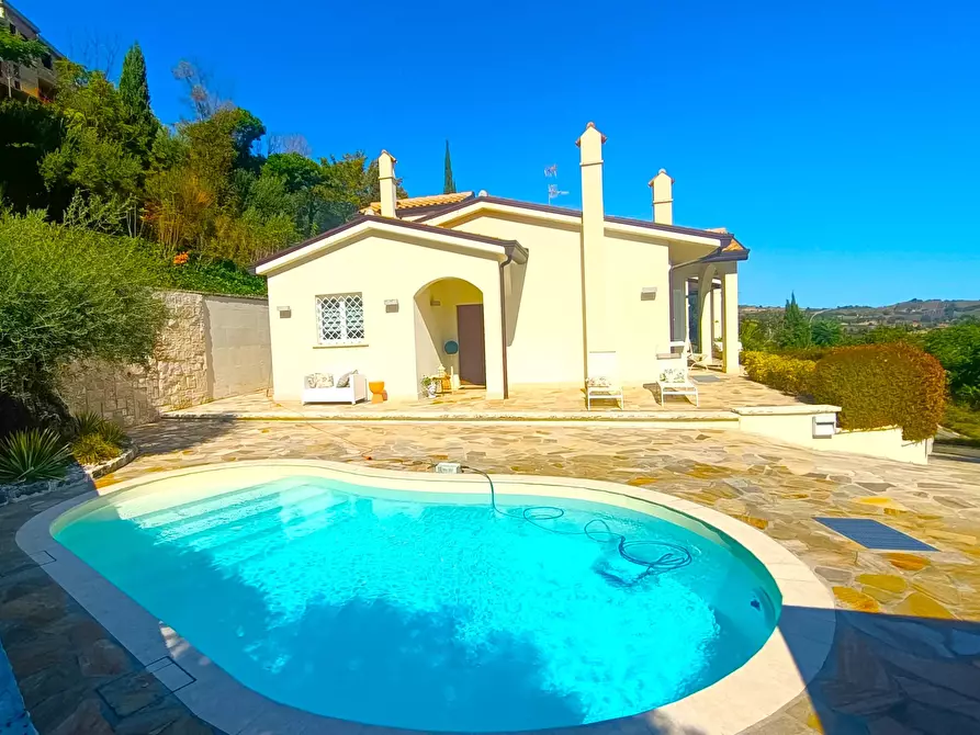 Immagine 85 di Casa indipendente in vendita  a San Benedetto Del Tronto