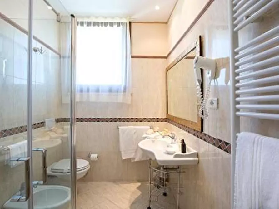 Immagine 23 di Albergo/B&B/Residence in vendita  a Ripatransone
