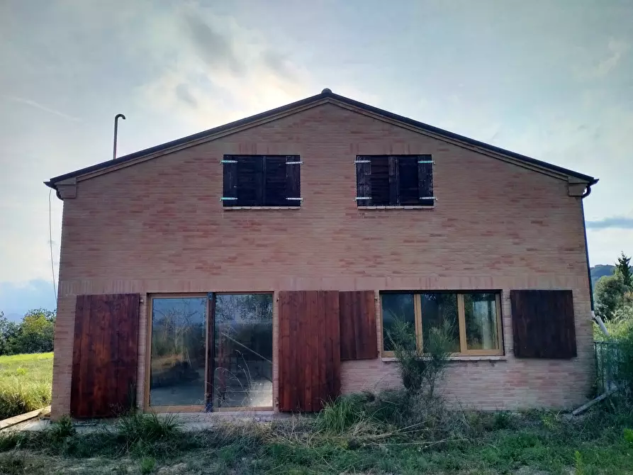 Immagine 6 di Agriturismo in vendita  a Monterubbiano