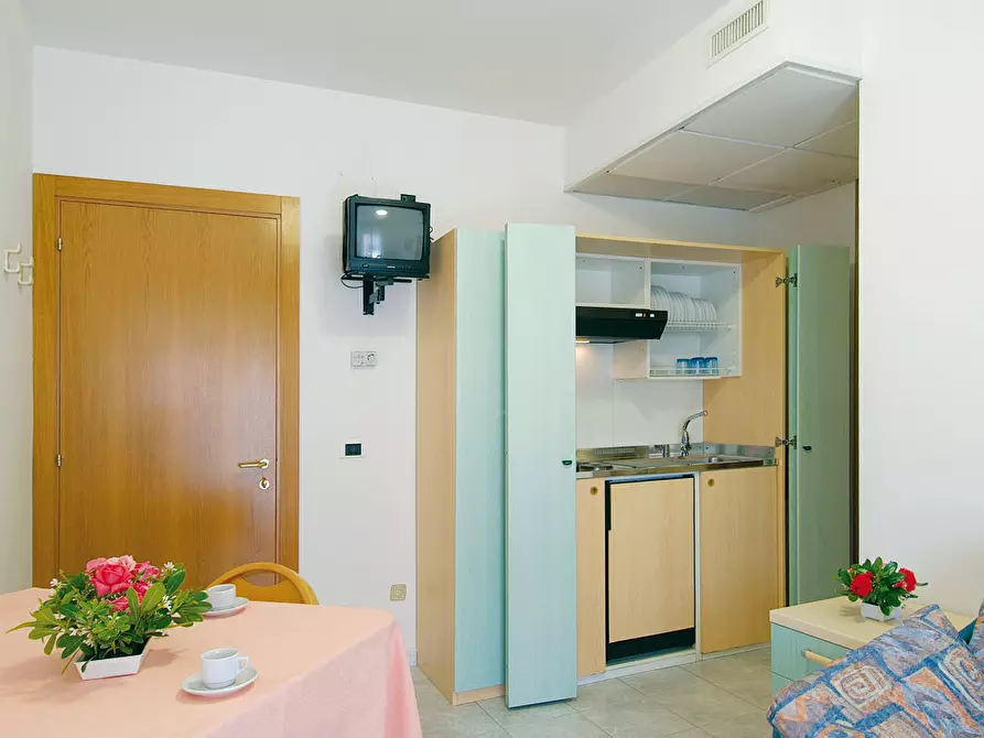 Immagine 10 di Residence in vendita  a Tortoreto