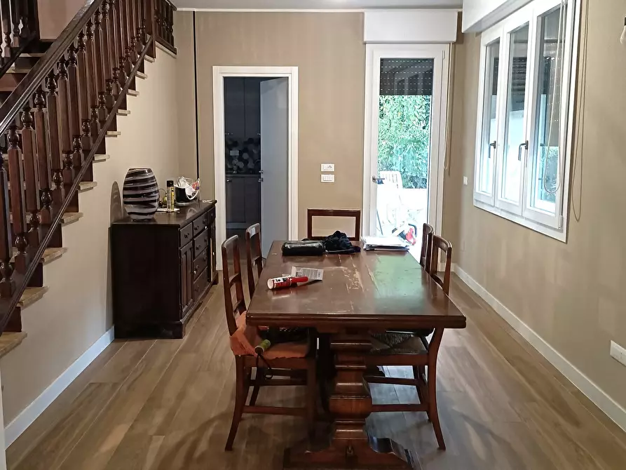 Immagine 2 di Casa indipendente in vendita  a Ascoli Piceno