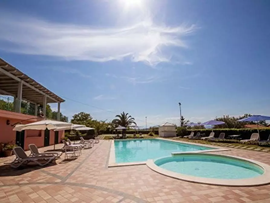 Immagine 9 di Albergo/B&B/Residence in vendita  a Ripatransone