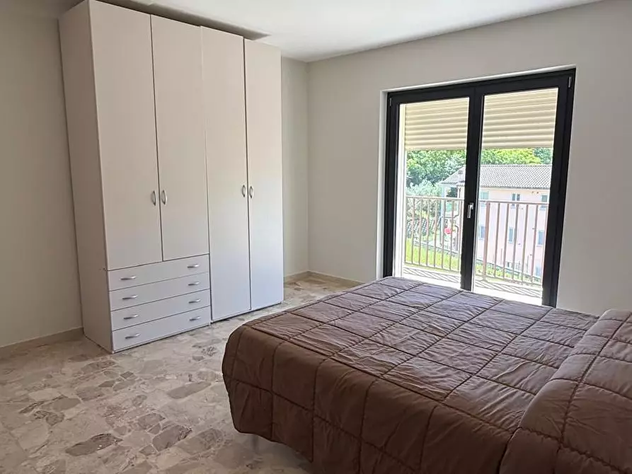 Immagine 12 di Appartamento in affitto  a Venarotta