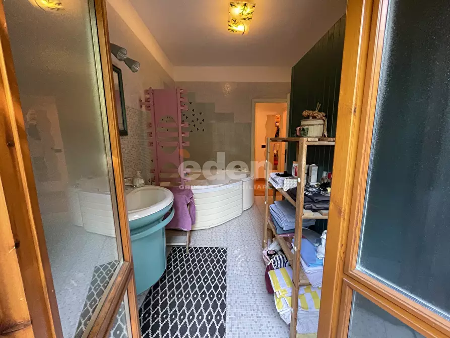 Immagine 43 di Quadrilocale in vendita  in Piazza Guido Rossa 8 a Modena