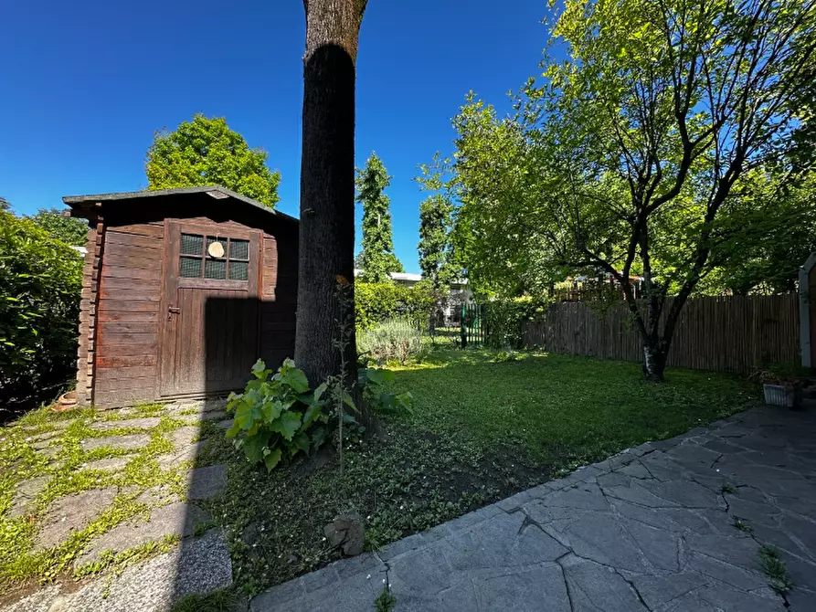 Immagine 10 di Villetta a schiera in vendita  in Via Albert Einstein 42 a Modena
