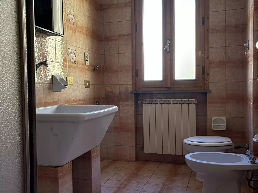 Immagine 22 di Casa trifamiliare in vendita  in Corso Martiri 242 a Castelfranco Emilia