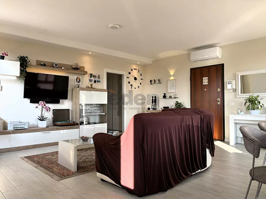 Immagine 1 di Casa indipendente in vendita  in Strada Statale 9 Via Emilia 116 a Castelfranco Emilia