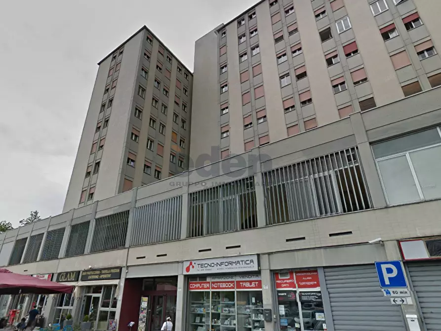 Immagine 5 di Locale commerciale in affitto  in Via Emilia Ovest 127 a Modena