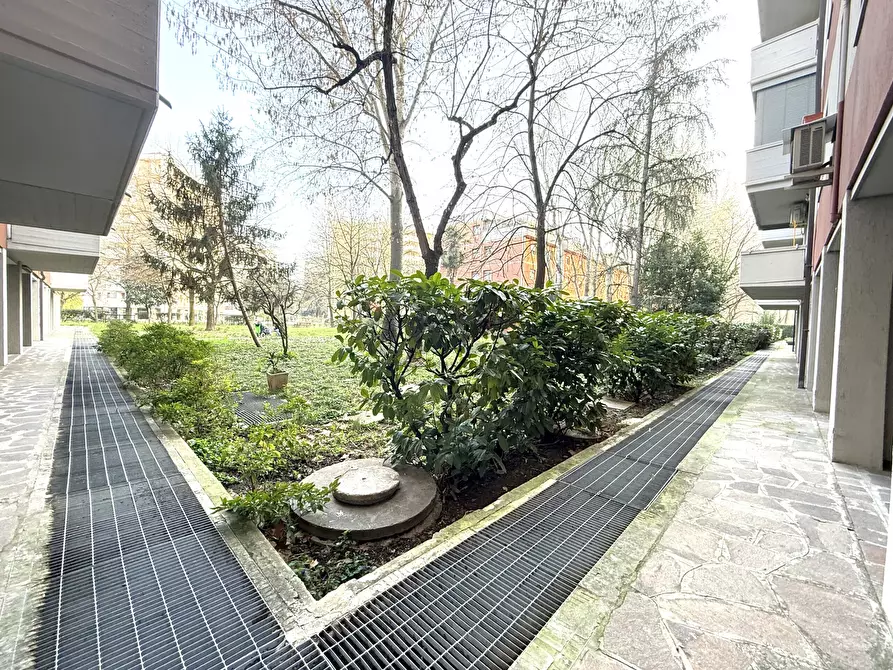 Immagine 17 di Trilocale in vendita  in Viale Leonardo da Vinci 85 a Modena