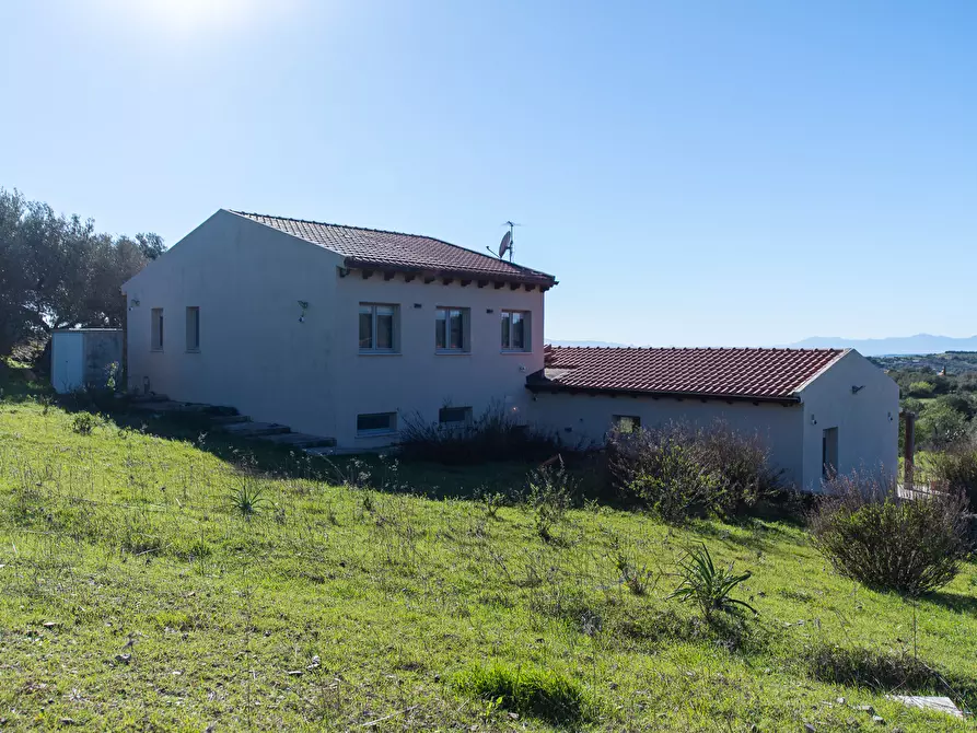 Immagine 54 di Villa in vendita  a Soleminis