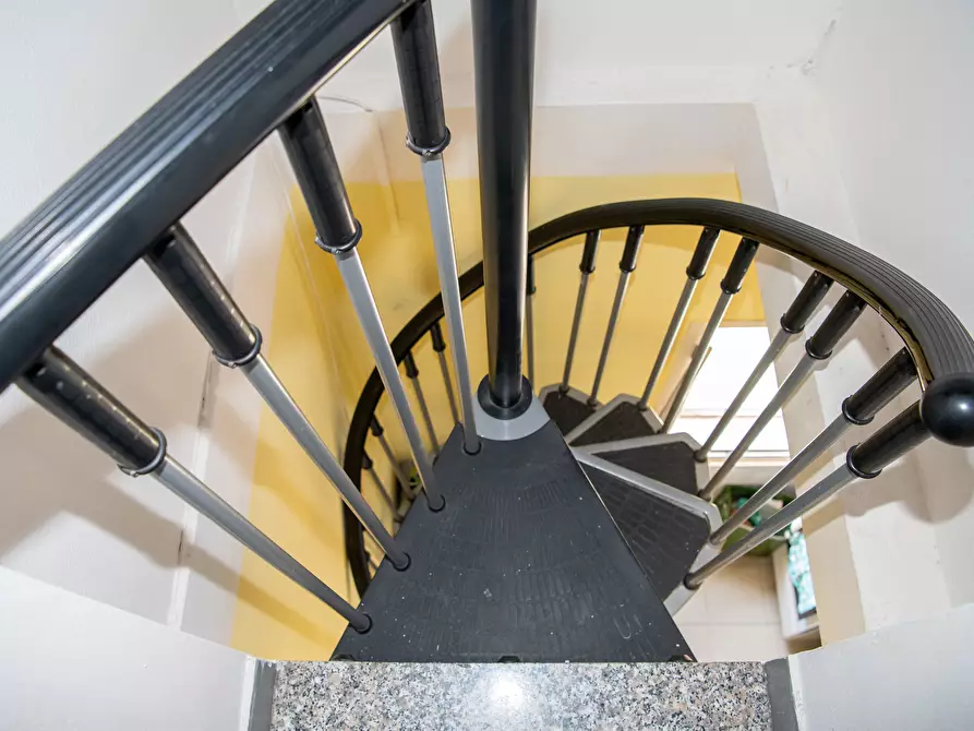 Immagine 11 di Bilocale in vendita  a Cagliari