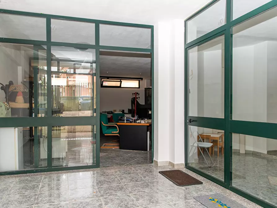 Immagine 4 di Ufficio in vendita  a Sinnai