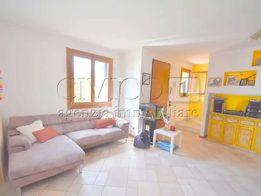Immagine 3 di Casa bifamiliare in vendita  in Via Negrin 13 a Camisano Vicentino