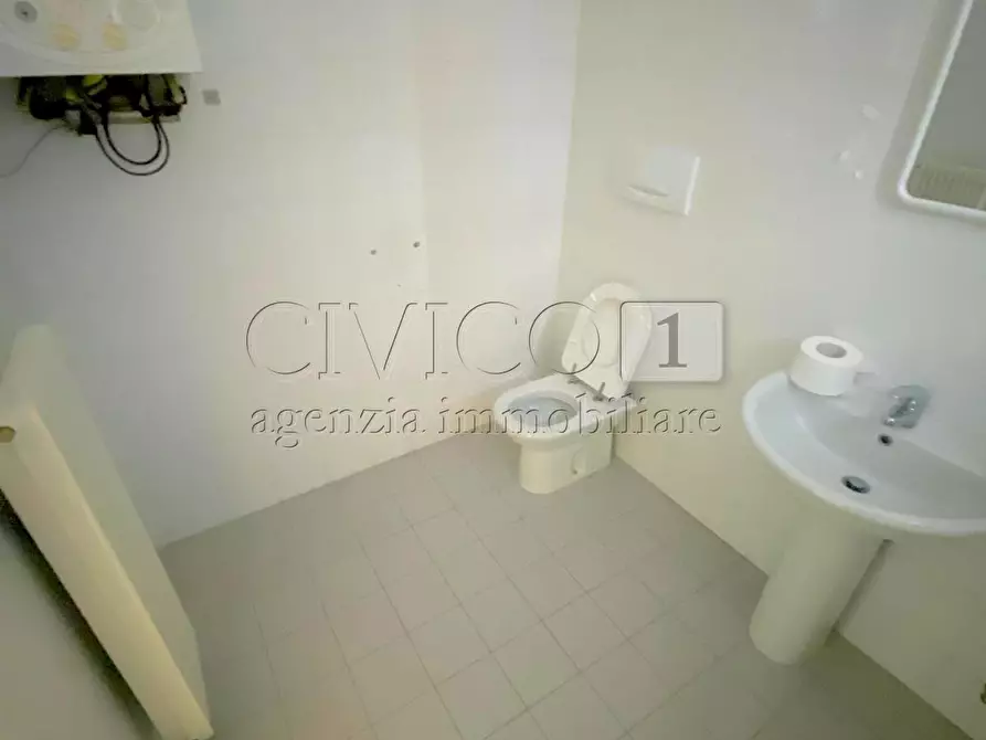 Immagine 5 di Ufficio in affitto  in Via Italia Unita 1 a Torri Di Quartesolo