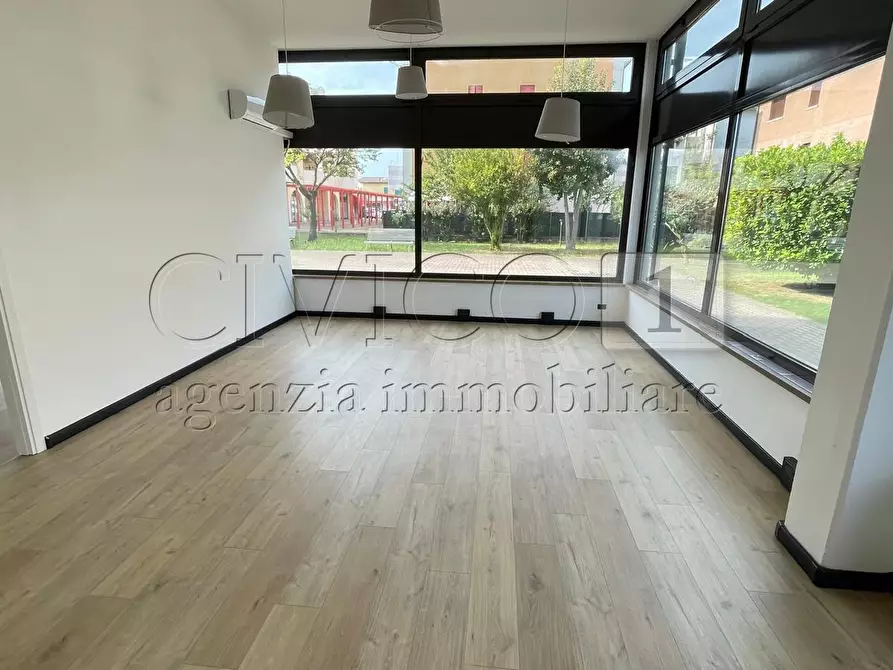 Immagine 1 di Locale commerciale in affitto  in Via Roma 110 a Vigodarzere