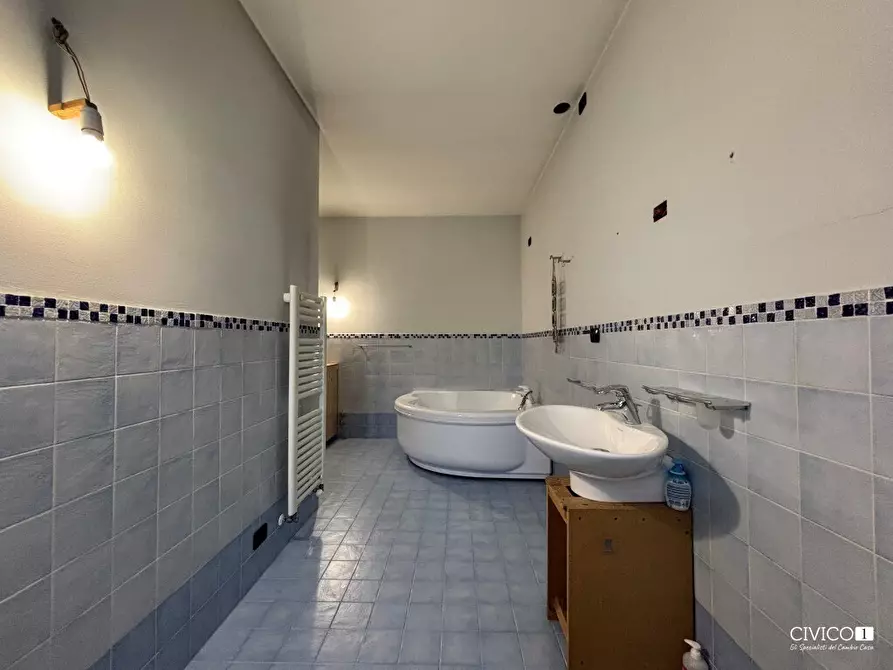 Immagine 25 di Porzione di casa in vendita  in Via Ore 7 a Barbarano Mossano