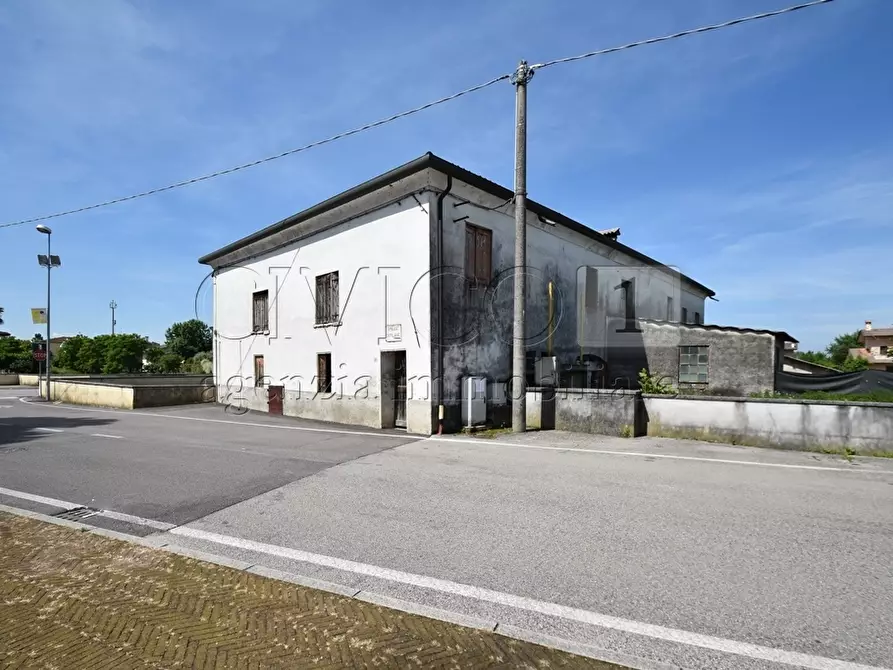Immagine 7 di Rustico / casale in vendita  in Via Chiesa Rampazzo 17 a Camisano Vicentino