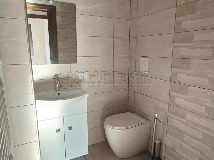 Immagine 6 di Trilocale in vendita  a Rubano