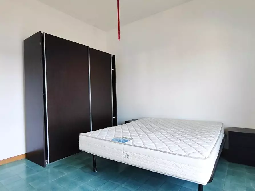 Immagine 6 di Quadrilocale in vendita  in Viale Giovanni da Verrazzano 1 a Carrara