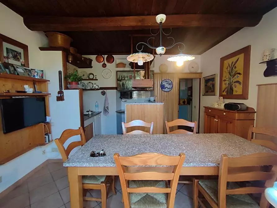 Immagine 38 di Terratetto in vendita  in Strada Statale 1 61 a Ortonovo