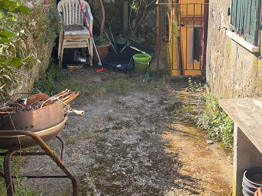 Immagine 12 di Casa semindipendente in vendita  in Vicolo San Lorenzo 2 a Ortonovo