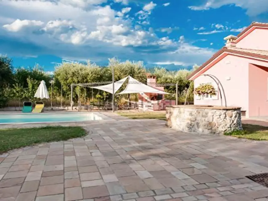 Immagine 90 di Casa semindipendente in vendita  a Castelnuovo Magra