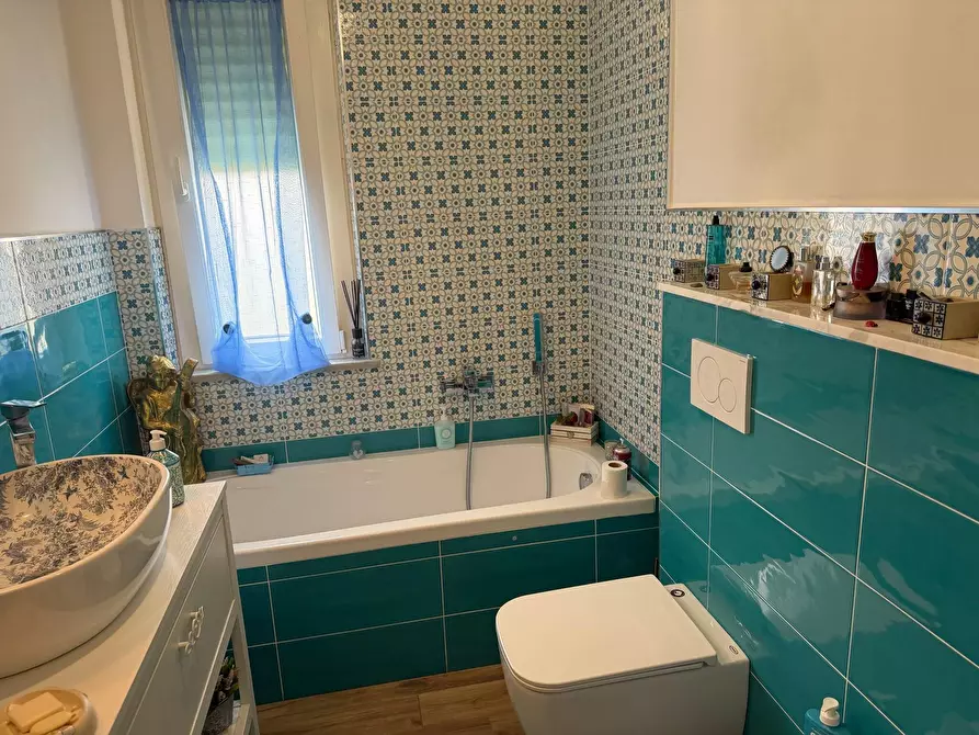 Immagine 17 di Appartamento in vendita  in Via Europa 24 a Ortonovo