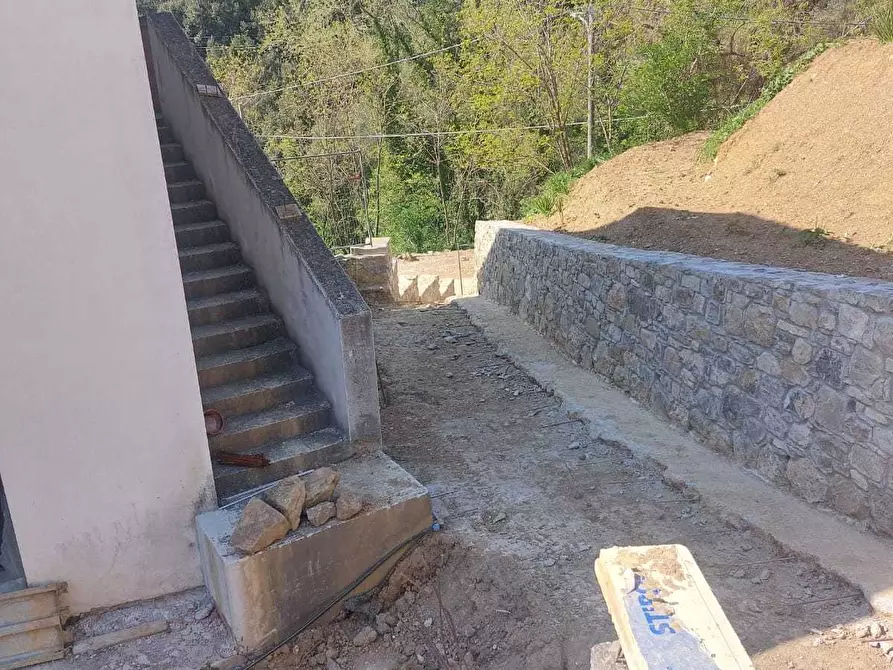 Immagine 17 di Casa semindipendente in vendita  in Via Belvedere 13 a Sarzana