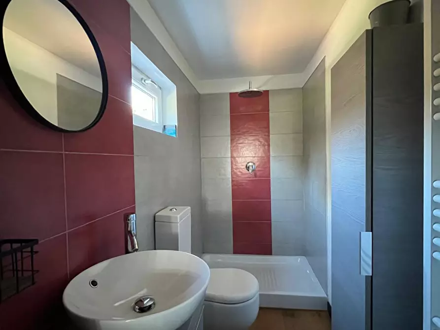 Immagine 8 di Casa bifamiliare in vendita  in Via Canale 193 a Castelnuovo Magra